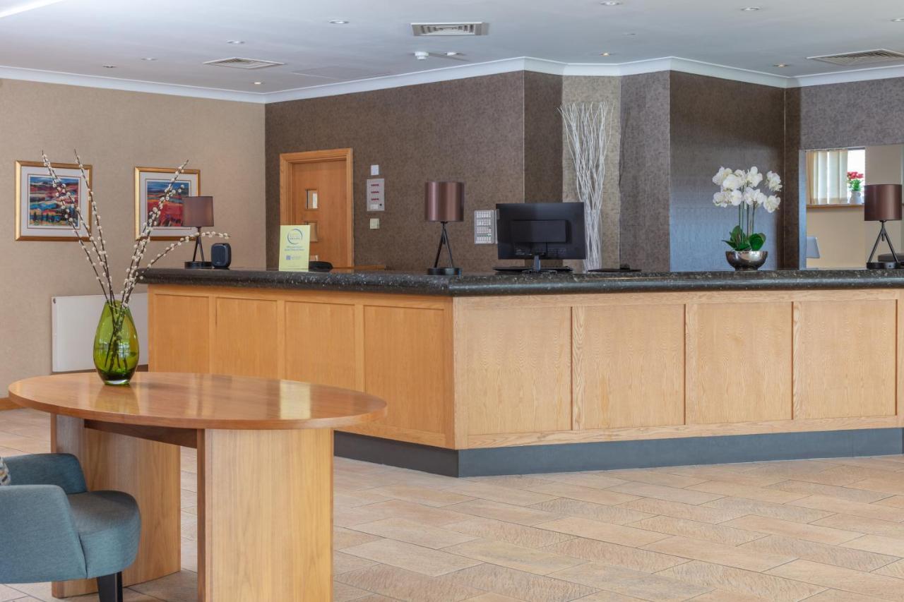 Hampshire Court Hotel & Spa Basingstoke Ngoại thất bức ảnh
