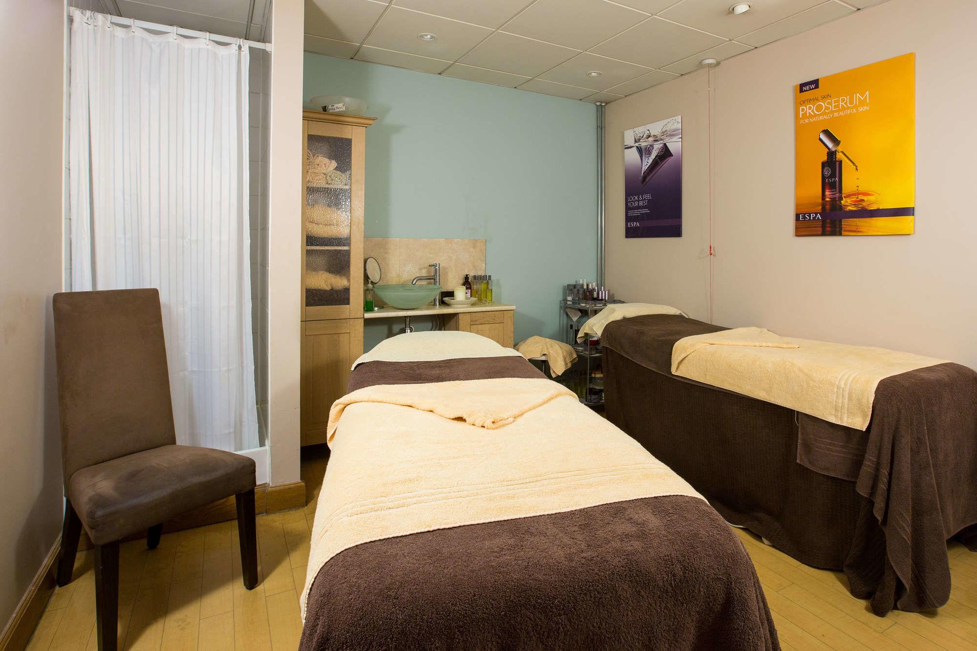 Hampshire Court Hotel & Spa Basingstoke Ngoại thất bức ảnh
