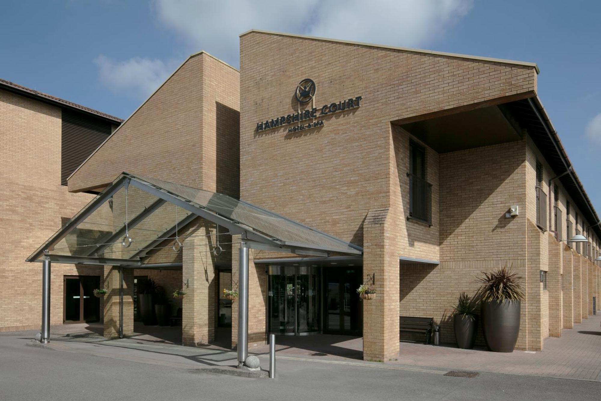 Hampshire Court Hotel & Spa Basingstoke Ngoại thất bức ảnh
