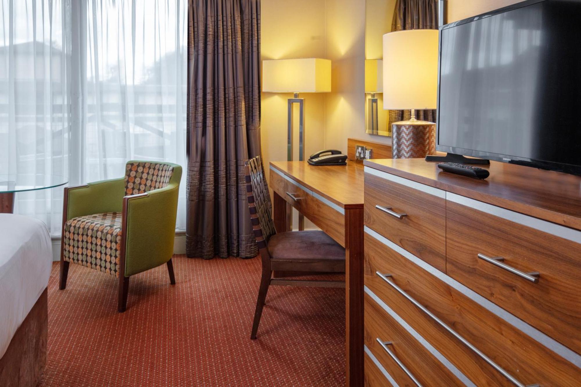 Hampshire Court Hotel & Spa Basingstoke Phòng bức ảnh